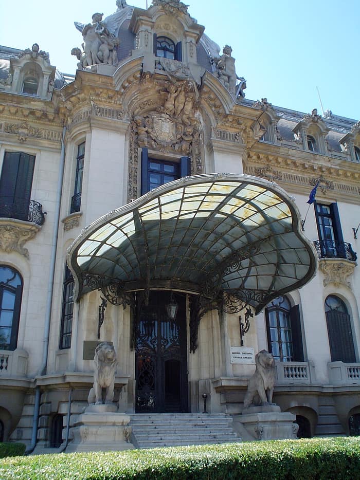 Cantacuzino Palace, monument view 1