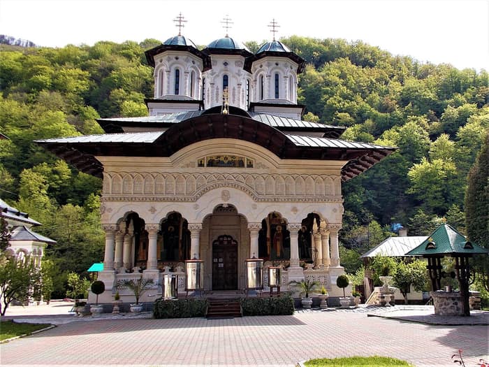 Die neue Kirche des Klosters Lainici