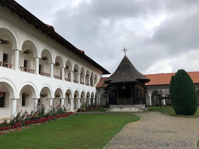 Mănăstirea Sâmbăta de Sus, imaginea 3