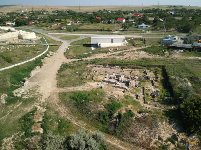 Vestiges des thermes de Capidava