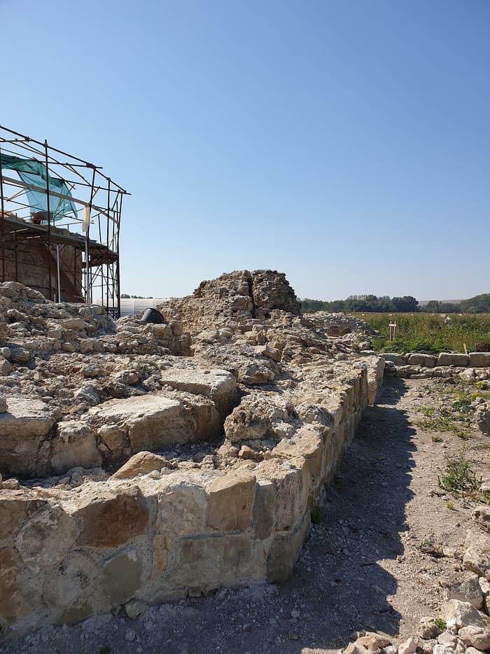 Le mur extérieur de la forteresse de Turnu