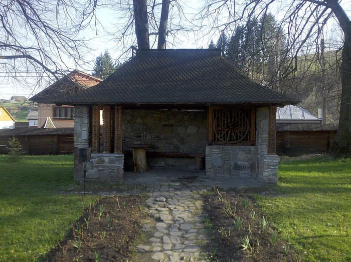 La fontaine du monastère de Humor